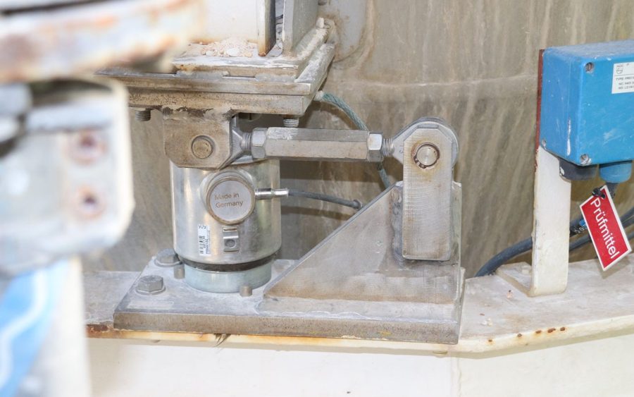 Calibration of a weighing module
